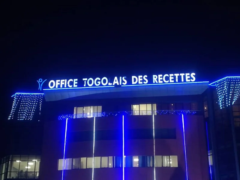 Enseigne lumineuse Office Togolais des Recettes